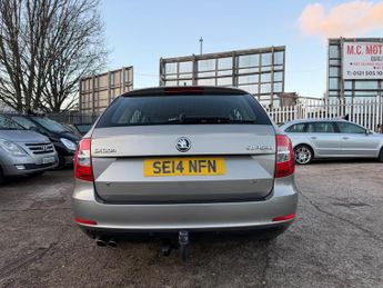 Skoda Superb 2.0 TDI Elegance DSG 4WD Euro 5 (s/s) 5dr