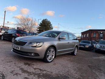 Skoda Superb 2.0 TDI Elegance DSG 4WD Euro 5 (s/s) 5dr