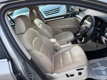 Skoda Superb 2.0 TDI Elegance DSG 4WD Euro 5 (s/s) 5dr