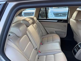 Skoda Superb 2.0 TDI Elegance DSG 4WD Euro 5 (s/s) 5dr