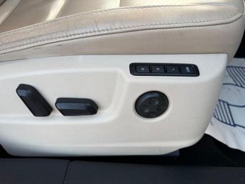 Skoda Superb 2.0 TDI Elegance DSG 4WD Euro 5 (s/s) 5dr