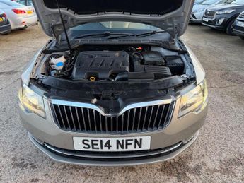Skoda Superb 2.0 TDI Elegance DSG 4WD Euro 5 (s/s) 5dr