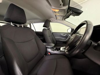 Toyota RAV4 2.5 VVT-h Design CVT 4WD Euro 6 (s/s) 5dr