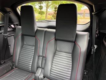 Land Rover Discovery Sport 2.0 D200 MHEV R-Dynamic HSE Auto 4WD Euro 6 (s/s) 5dr