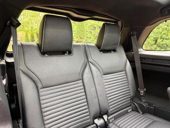 Land Rover Discovery 3.0 SD V6 HSE Auto 4WD Euro 6 (s/s) 5dr