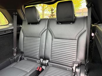 Land Rover Discovery 3.0 SD V6 HSE Auto 4WD Euro 6 (s/s) 5dr