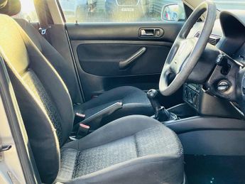 Volkswagen Golf 1.6 Match 5dr