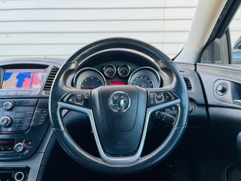 Vauxhall Insignia 2.0 CDTi ecoFLEX Exclusiv Nav Euro 5 5dr