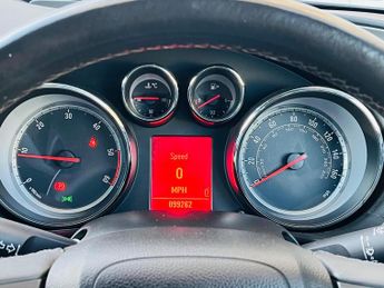 Vauxhall Insignia 2.0 CDTi ecoFLEX Exclusiv Nav Euro 5 5dr