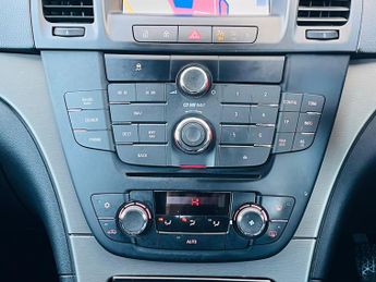 Vauxhall Insignia 2.0 CDTi ecoFLEX Exclusiv Nav Euro 5 5dr