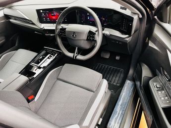 Vauxhall Astra Electric 54kWh Griffin Auto 5dr