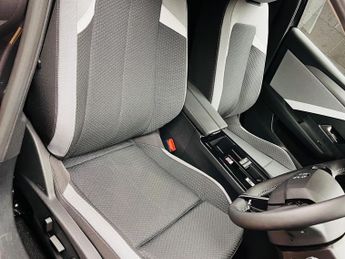 Vauxhall Astra Electric 54kWh Griffin Auto 5dr