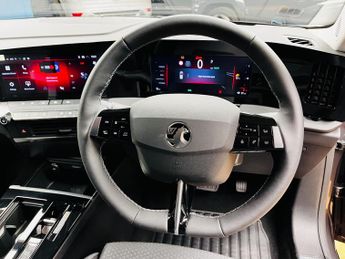 Vauxhall Astra Electric 54kWh Griffin Auto 5dr