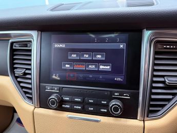 Porsche Macan 2.0T PDK 4WD Euro 6 (s/s) 5dr