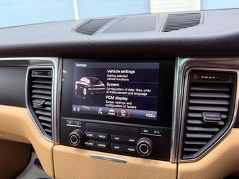 Porsche Macan 2.0T PDK 4WD Euro 6 (s/s) 5dr