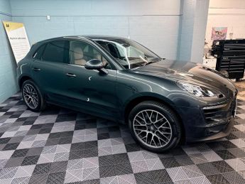 Porsche Macan 2.0T PDK 4WD Euro 6 (s/s) 5dr