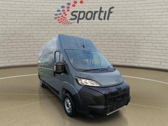 Peugeot Boxer 2.2 BlueHDi 335 Professional Panel Van 5dr Diesel Manual L3 H3 E