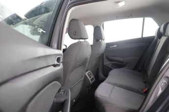 Volkswagen Golf 1.5 eTSI MHEV Life DSG Euro 6 (s/s) 5dr