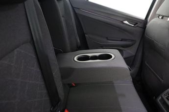 Volkswagen Golf 1.5 eTSI MHEV Life DSG Euro 6 (s/s) 5dr