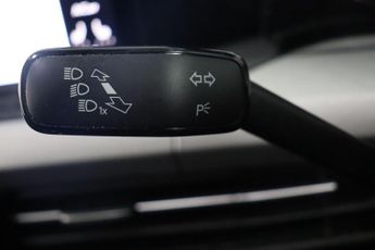 Volkswagen Golf 1.5 eTSI MHEV Life DSG Euro 6 (s/s) 5dr