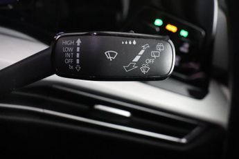 Volkswagen Golf 1.5 eTSI MHEV Life DSG Euro 6 (s/s) 5dr