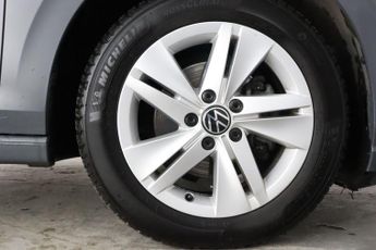 Volkswagen Golf 1.5 eTSI MHEV Life DSG Euro 6 (s/s) 5dr