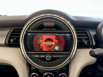 MINI Convertible 1.5 Cooper Euro 6 (s/s) 2dr