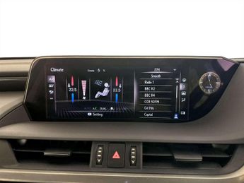 Lexus ES 2.5 300h E-CVT Euro 6 (s/s) 4dr