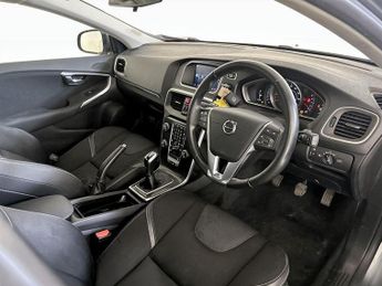 Volvo V40 2.0 T2 GPF Momentum Nav Plus Euro 6 (s/s) 5dr