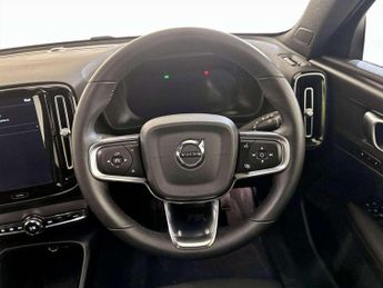 Volvo XC40 Recharge 69kWh Plus Auto 5dr