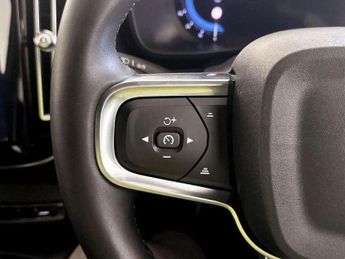 Volvo XC40 Recharge 69kWh Plus Auto 5dr