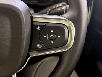 Volvo XC40 Recharge 69kWh Plus Auto 5dr