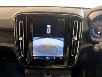 Volvo XC40 Recharge 69kWh Plus Auto 5dr
