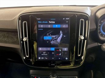 Volvo XC40 Recharge 69kWh Plus Auto 5dr