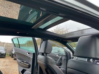 Kia Sportage 1.6 CRDi MHEV GT-Line S DCT Euro 6 (s/s) 5dr