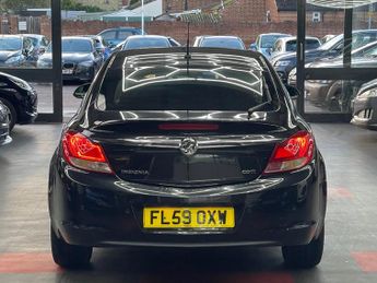 Vauxhall Insignia 2.0 CDTi Exclusiv Hatchback 5dr Diesel Manual Euro 5 (160 ps)