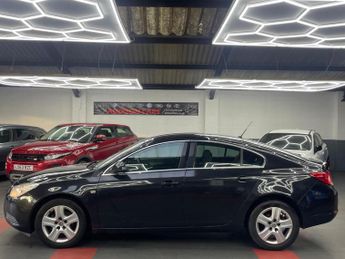 Vauxhall Insignia 2.0 CDTi Exclusiv Hatchback 5dr Diesel Manual Euro 5 (160 ps)