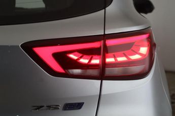 MG MG ZS 72.6kWh SE Long Range Auto 5dr