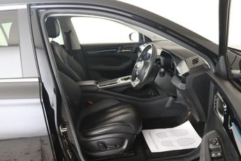 MG MG5 61.1kWh Trophy Long Range Auto 5dr