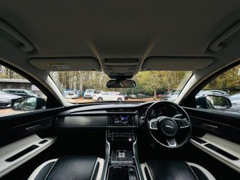 Jaguar XF 3.0d V6 S Auto Euro 6 (s/s) 4dr