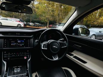 Jaguar XF 3.0d V6 S Auto Euro 6 (s/s) 4dr