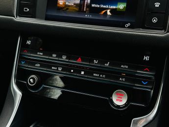 Jaguar XF 3.0d V6 S Auto Euro 6 (s/s) 4dr