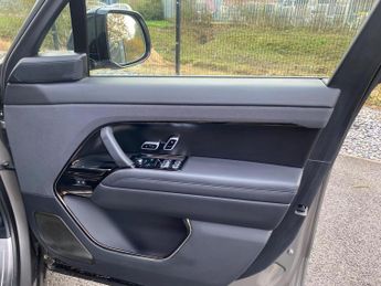 Land Rover Range Rover Sport 4.4 P635 V8 MHEV SV Edition One Gloss Auto 4WD Euro 6 (s/s) 5dr