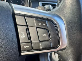 Land Rover Discovery Sport 2.0 TD4 HSE Auto 4WD Euro 6 (s/s) 5dr