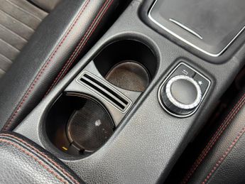 Mercedes-Benz CLA 1.6 CLA200 AMG Line Night Edition (Plus) Coupe 7G-DCT Euro 6 (s/