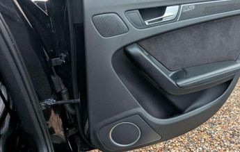 AUDI A4 4.2 RS 4 FSI Quattro Auto 4WD 5dr