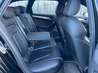 Audi A4 Avant 2.0 TDI S line Multitronic Euro 5 (s/s) 5dr