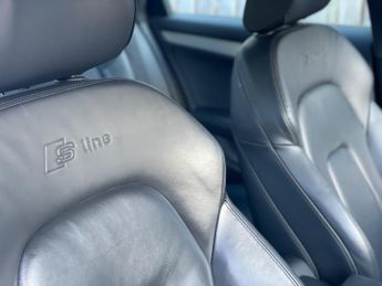 Audi A4 Avant 2.0 TDI S line Multitronic Euro 5 (s/s) 5dr