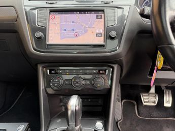 Volkswagen Tiguan 2.0 TSI BlueMotion Tech R-Line DSG 4Motion Euro 6 (s/s) 5dr