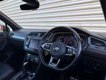 Volkswagen Tiguan 2.0 TSI BlueMotion Tech R-Line DSG 4Motion Euro 6 (s/s) 5dr